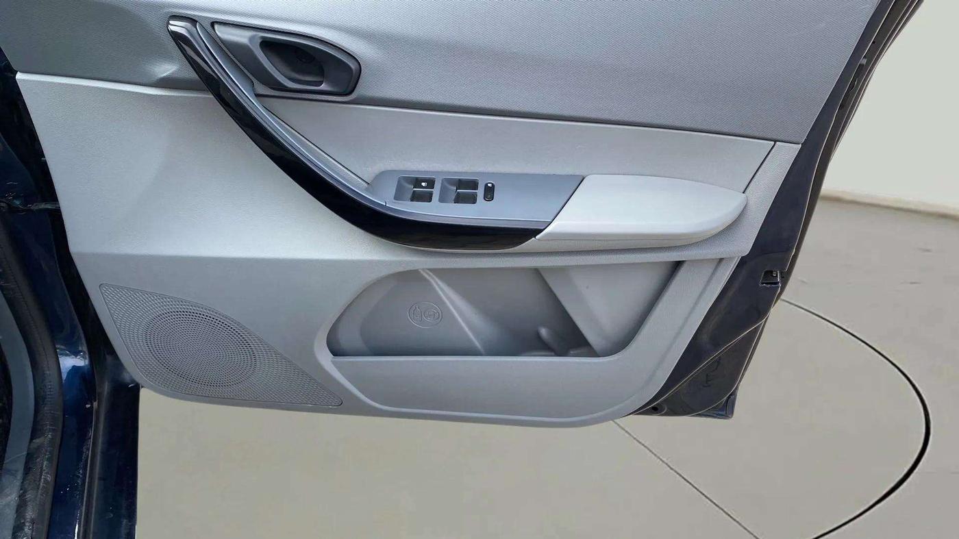 2020 Tata TIGOR XM PETROL, Petrol, Manual, 92,798 km, Driver Side Door Panels Control