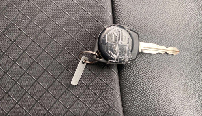 2022 Maruti S PRESSO VXI PLUS AMT, Petrol, Automatic, 9,907 km, Key Close Up