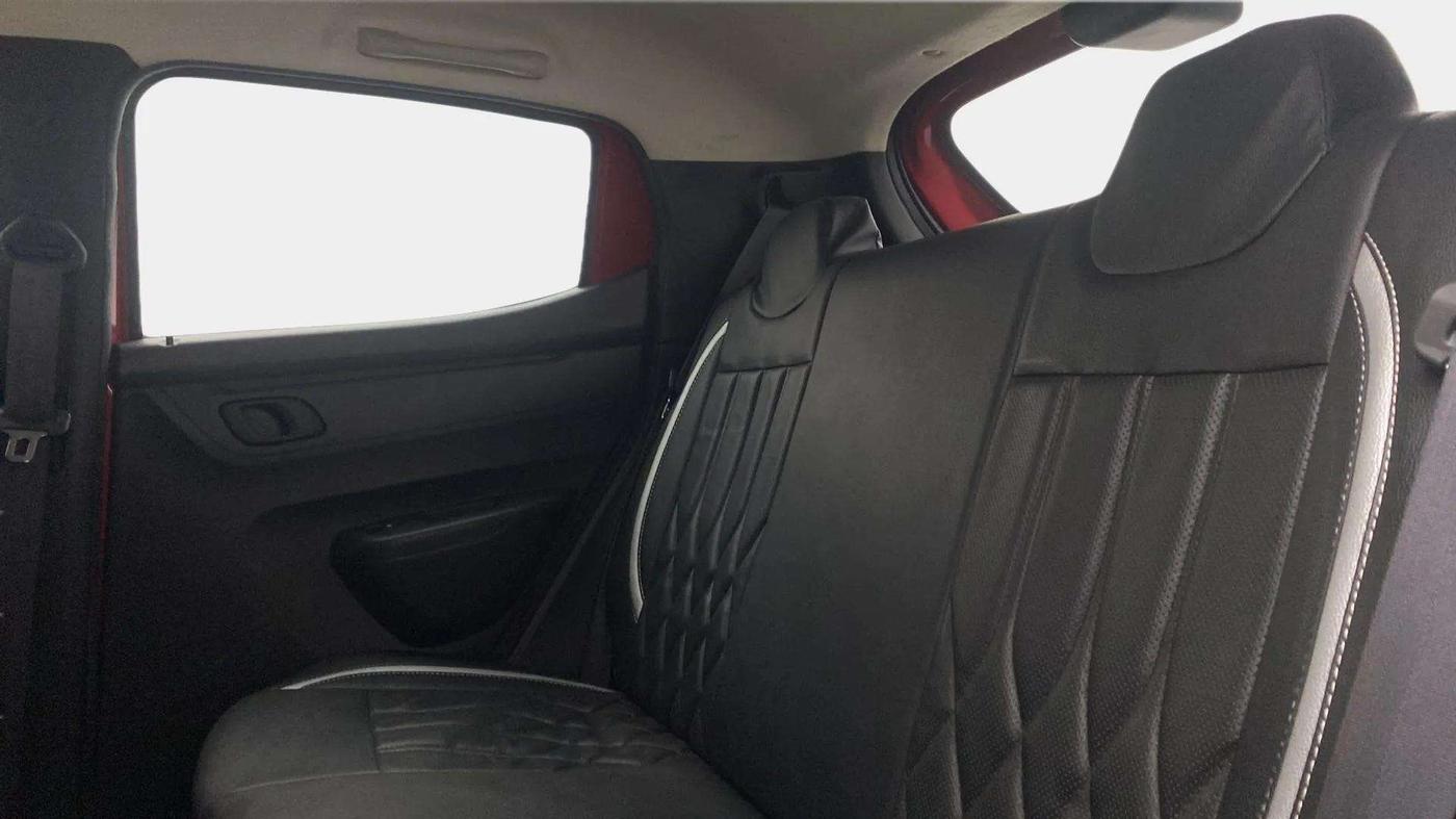2020 Renault Kwid RXT 1.0 (O), Petrol, Manual, 13,310 km, Right Side Rear Door Cabin