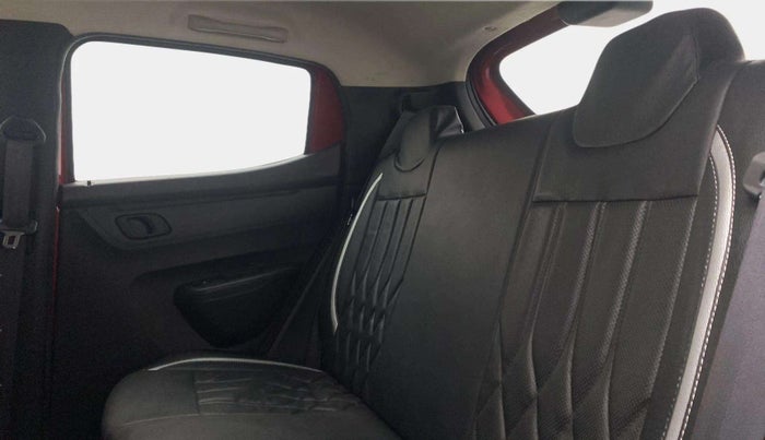 2020 Renault Kwid RXT 1.0 (O), Petrol, Manual, 13,310 km, Right Side Rear Door Cabin