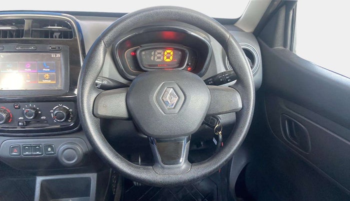 2017 Renault Kwid RXT 0.8, Petrol, Manual, 52,008 km, Steering Wheel Close Up