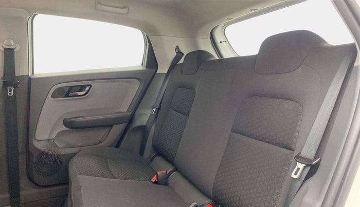 2021 Tata ALTROZ XM PLUS PETROL, Petrol, Manual, 26,362 km, Right Side Rear Door Cabin