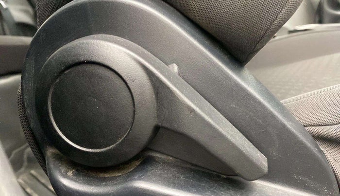 2021 Tata ALTROZ XM PLUS PETROL, Petrol, Manual, 26,362 km, Driver Side Adjustment Panel