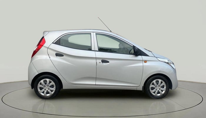 2015 Hyundai Eon MAGNA +, Petrol, Manual, 10,037 km, Right Side View