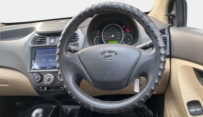 2015 Hyundai Eon MAGNA +, Petrol, Manual, 10,037 km, Steering Wheel Close Up