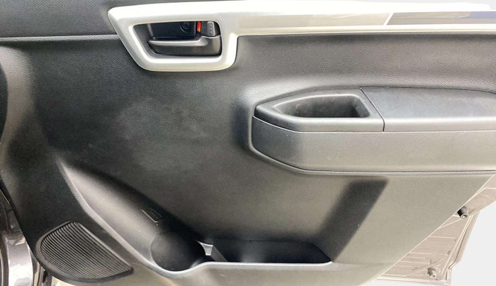 2020 Maruti S PRESSO VXI PLUS AMT, Petrol, Automatic, 14,723 km, Driver Side Door Panels Control