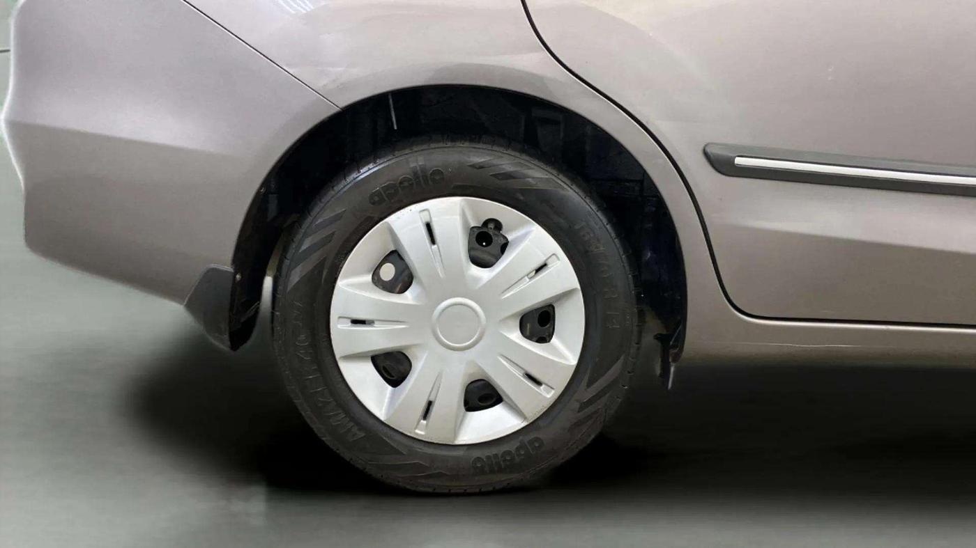 2014 Honda Amaze 1.2L I-VTEC SX, Petrol, Manual, 66,950 km, Right Rear Wheel