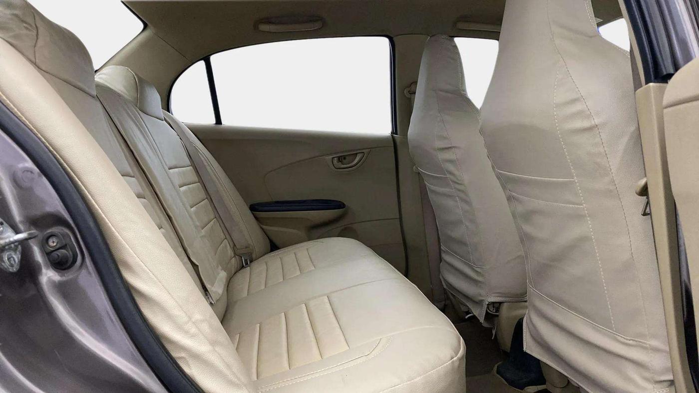 2014 Honda Amaze 1.2L I-VTEC SX, Petrol, Manual, 66,950 km, Right Side Rear Door Cabin