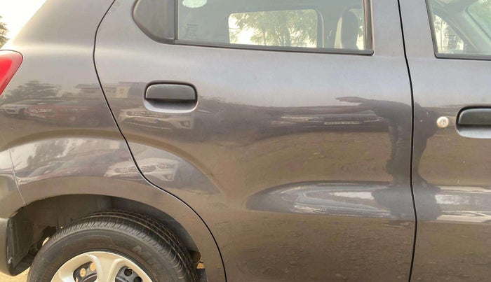 2020 Maruti S PRESSO VXI, Petrol, Manual, 35,493 km, Right rear door - Minor scratches