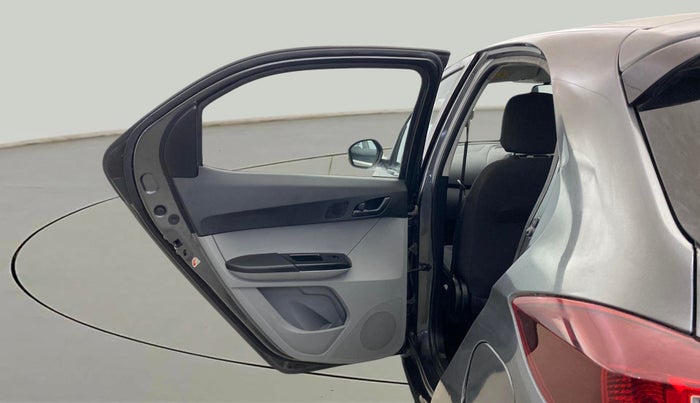 2022 Tata Tiago XT CNG, CNG, Manual, 59,912 km, LHS Rear Door