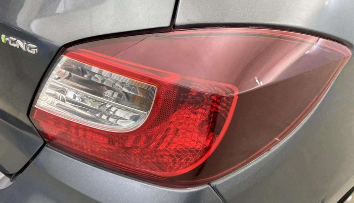 2022 Tata Tiago XT CNG, CNG, Manual, 59,912 km, Right tail light - Minor scratches