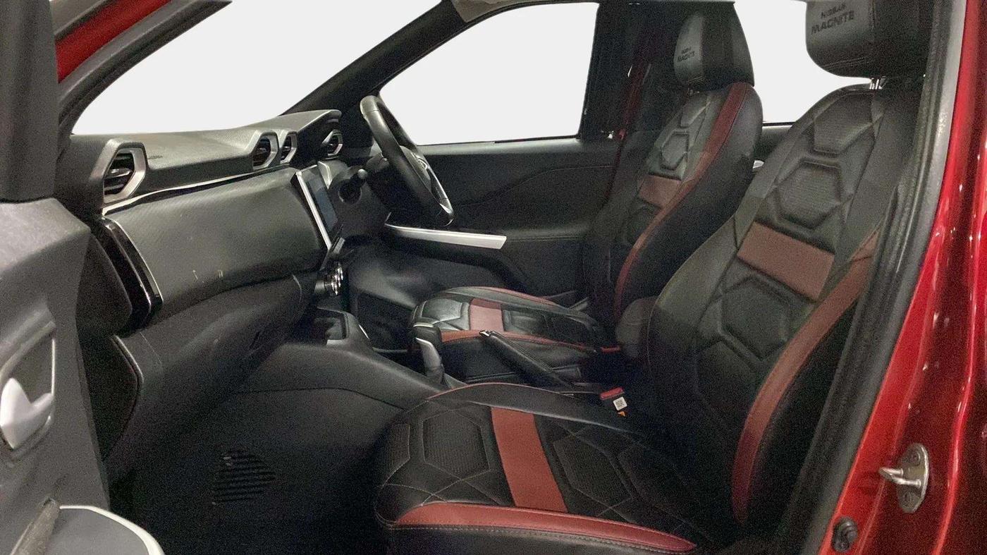 2023 Nissan MAGNITE XV PREMIUM TURBO CVT, Petrol, Automatic, 45,871 km, Right Side Front Door Cabin