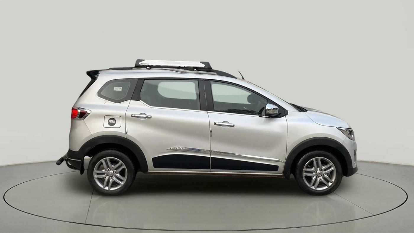 2022 Renault TRIBER RXZ AMT, Petrol, Automatic, 12,185 km, Right Side View
