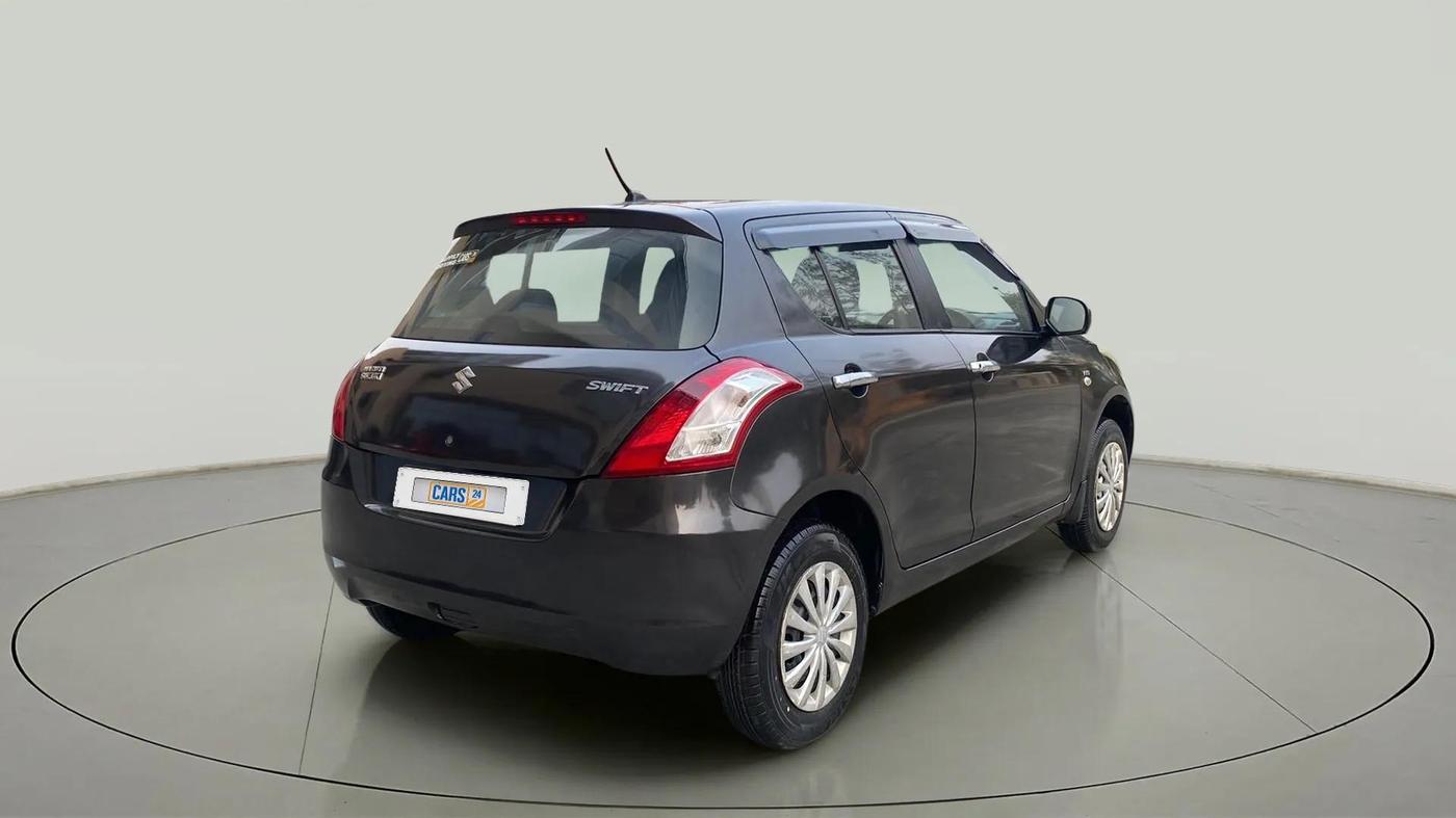 2017 Maruti Swift LXI (O), Petrol, Manual, 33,517 km, Right Back Diagonal