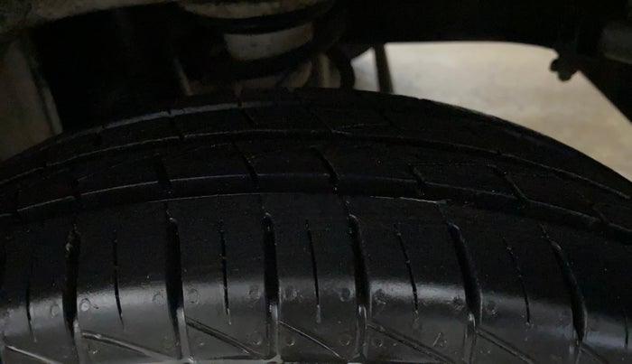 2022 Maruti Alto LXI O, Petrol, Manual, 1,644 km, Left Rear Tyre Tread