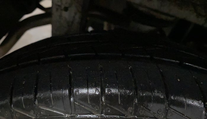 2022 Maruti Alto LXI O, Petrol, Manual, 1,644 km, Right Rear Tyre Tread