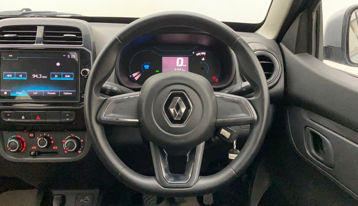 2022 Renault Kwid RXT 1.0, Petrol, Manual, 32,186 km, Steering Wheel Close Up