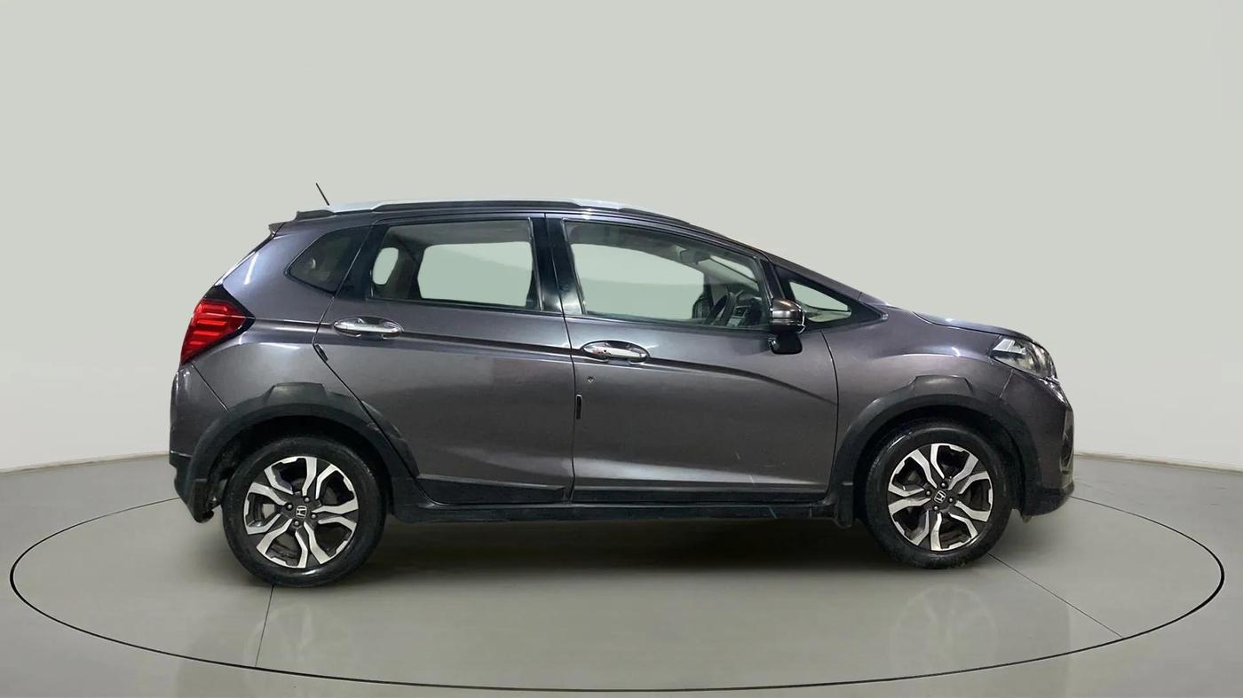 2017 Honda WR-V 1.5L I-DTEC VX MT, Diesel, Manual, 72,780 km, Right Side View