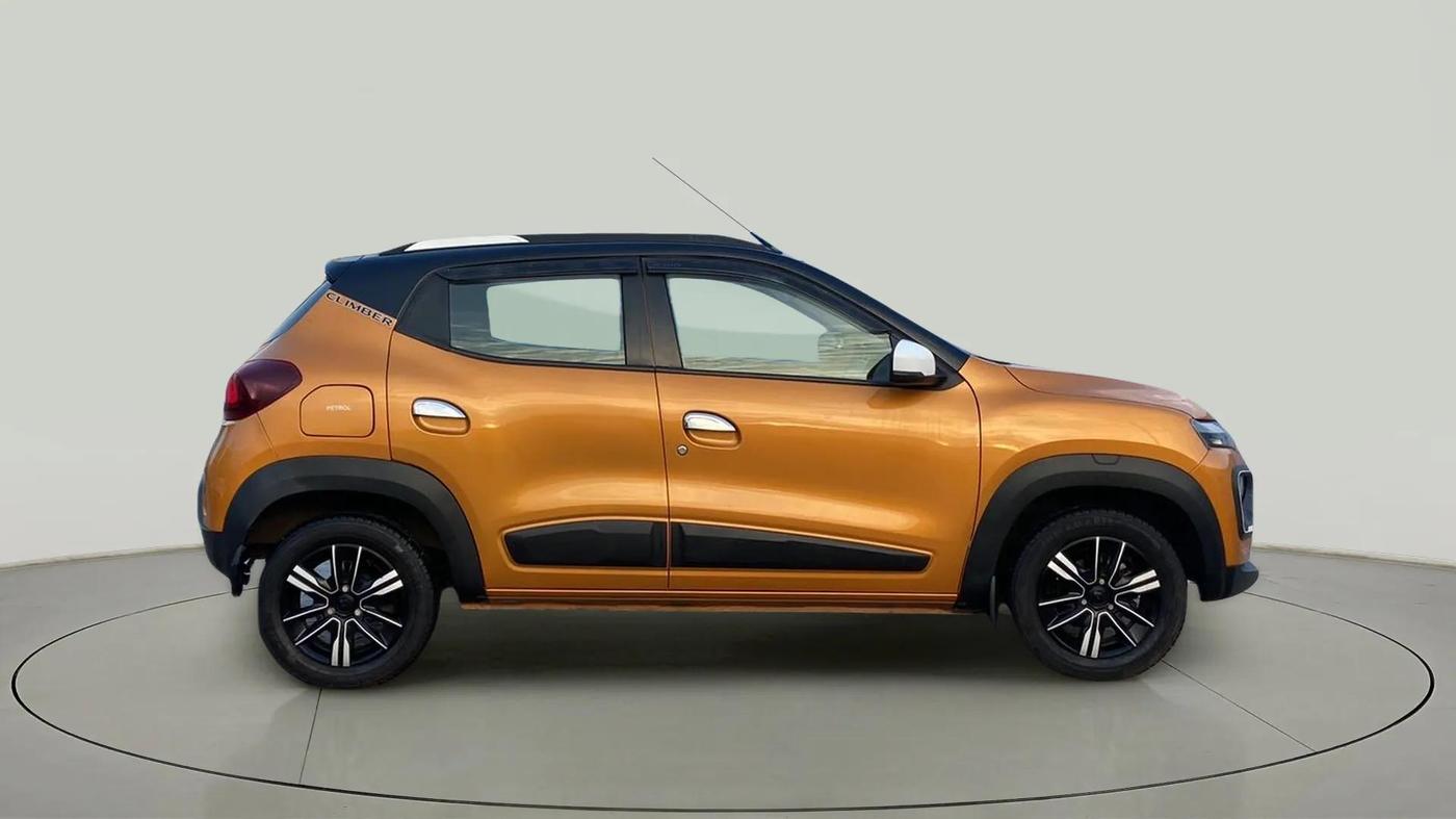 2023 Renault Kwid CLIMBER 1.0 (O) DUAL TONE, Petrol, Manual, 13,747 km, Right Side View