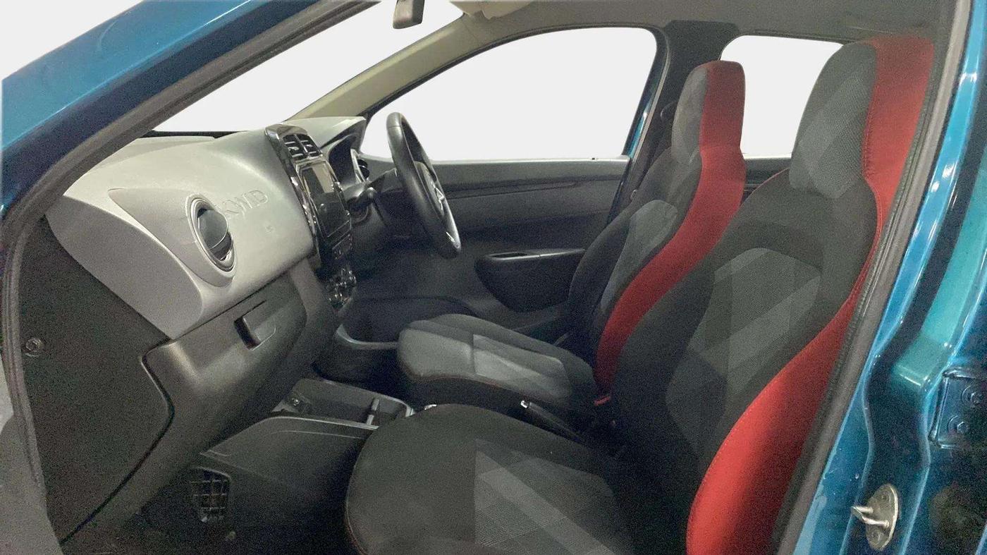 2019 Renault Kwid RXT 1.0 AMT (O), Petrol, Automatic, 17,190 km, Right Side Front Door Cabin