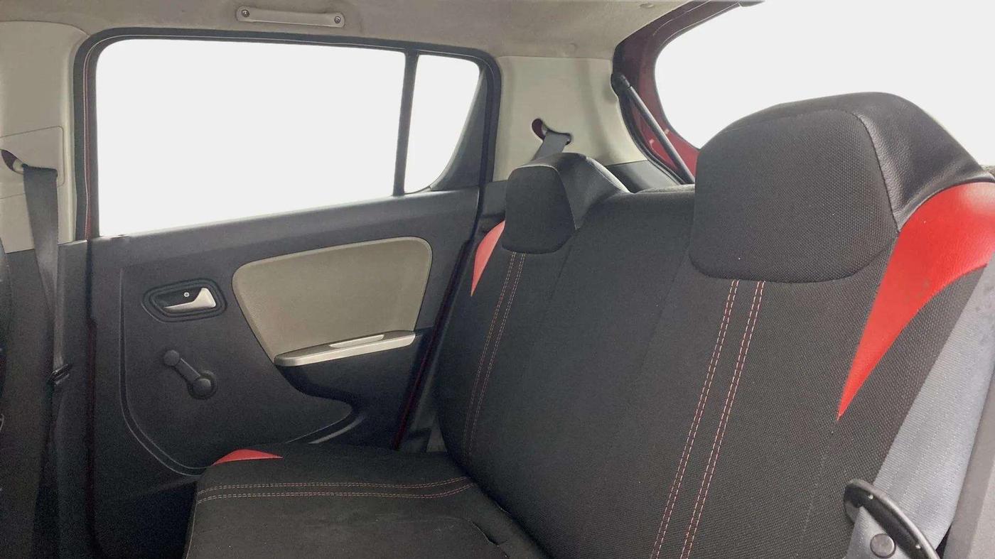 2016 Maruti Alto K10 VXI, Petrol, Manual, 40,329 km, Right Side Rear Door Cabin