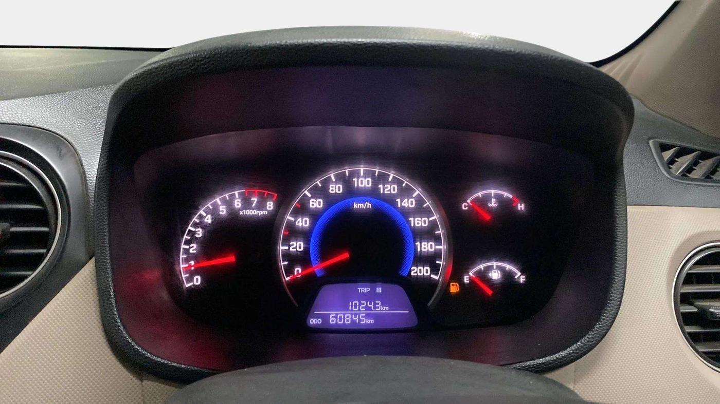 2016 Hyundai Grand i10 SPORTZ 1.2 KAPPA VTVT, Petrol, Manual, 60,879 km, Odometer Image