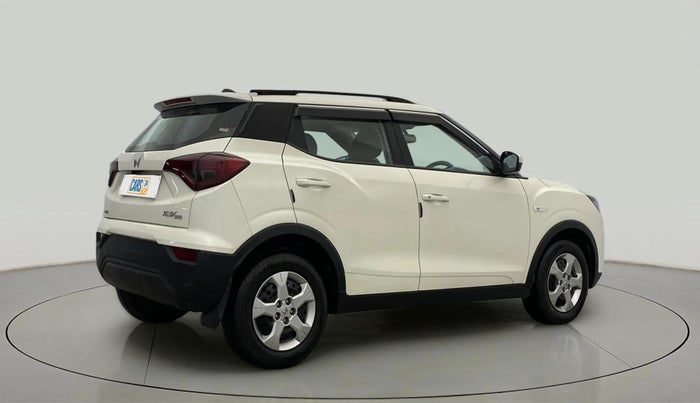 2023 Mahindra XUV300 W6 1.2 PETROL AMT, Petrol, Automatic, 10,788 km, Right Back Diagonal