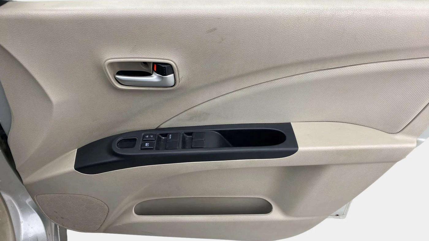 2018 Maruti Celerio VXI AMT (O), Petrol, Automatic, 41,304 km, Driver Side Door Panels Control