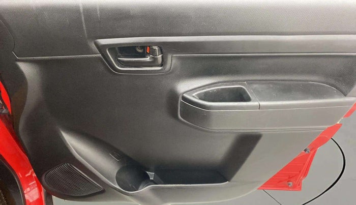 2020 Maruti S PRESSO VXI (O), Petrol, Manual, 51,877 km, Driver Side Door Panels Control