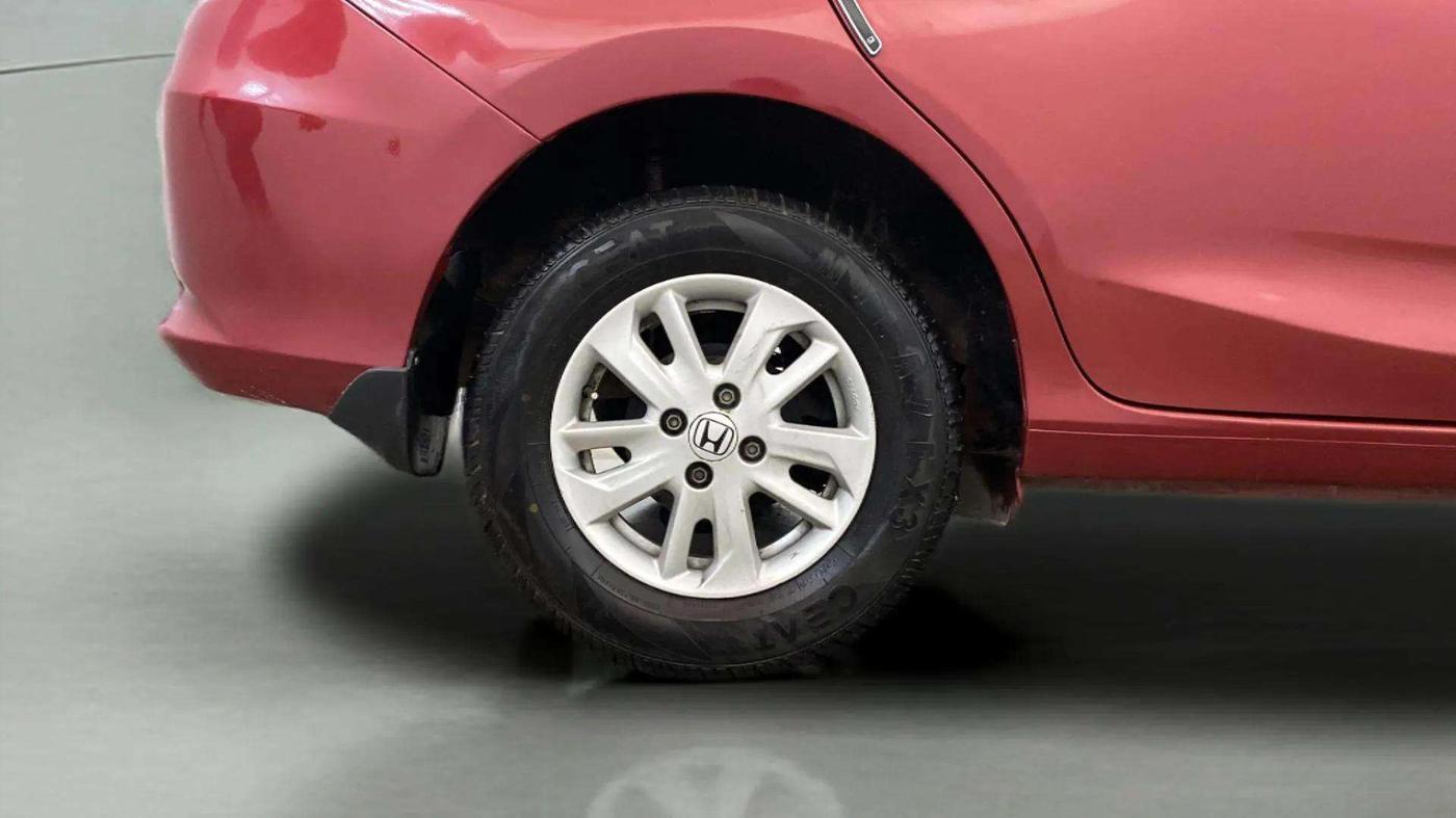 2019 Honda Amaze 1.2L I-VTEC S, CNG, Manual, 48,673 km, Right Rear Wheel