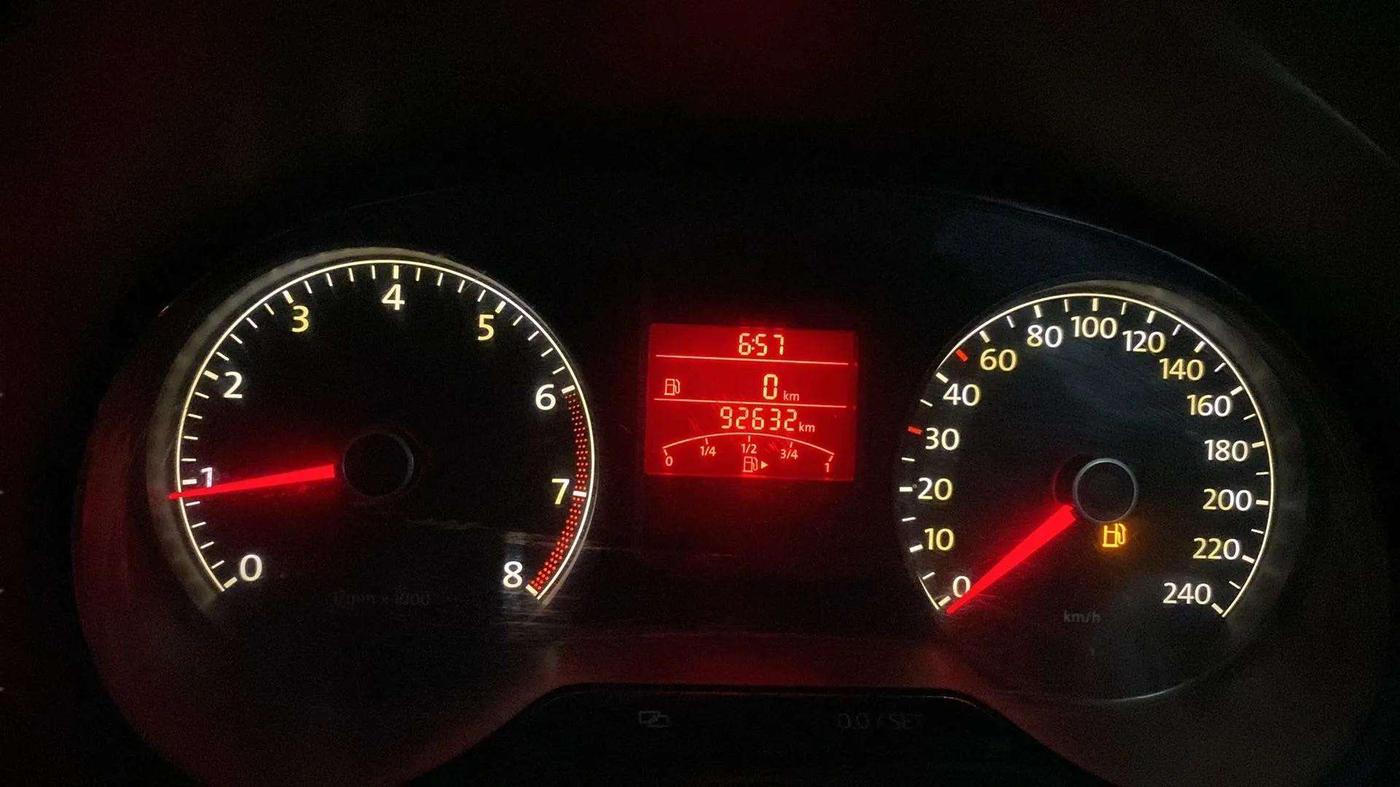 2013 Volkswagen Polo HIGHLINE1.2L, Petrol, Manual, 92,866 km, Odometer Image