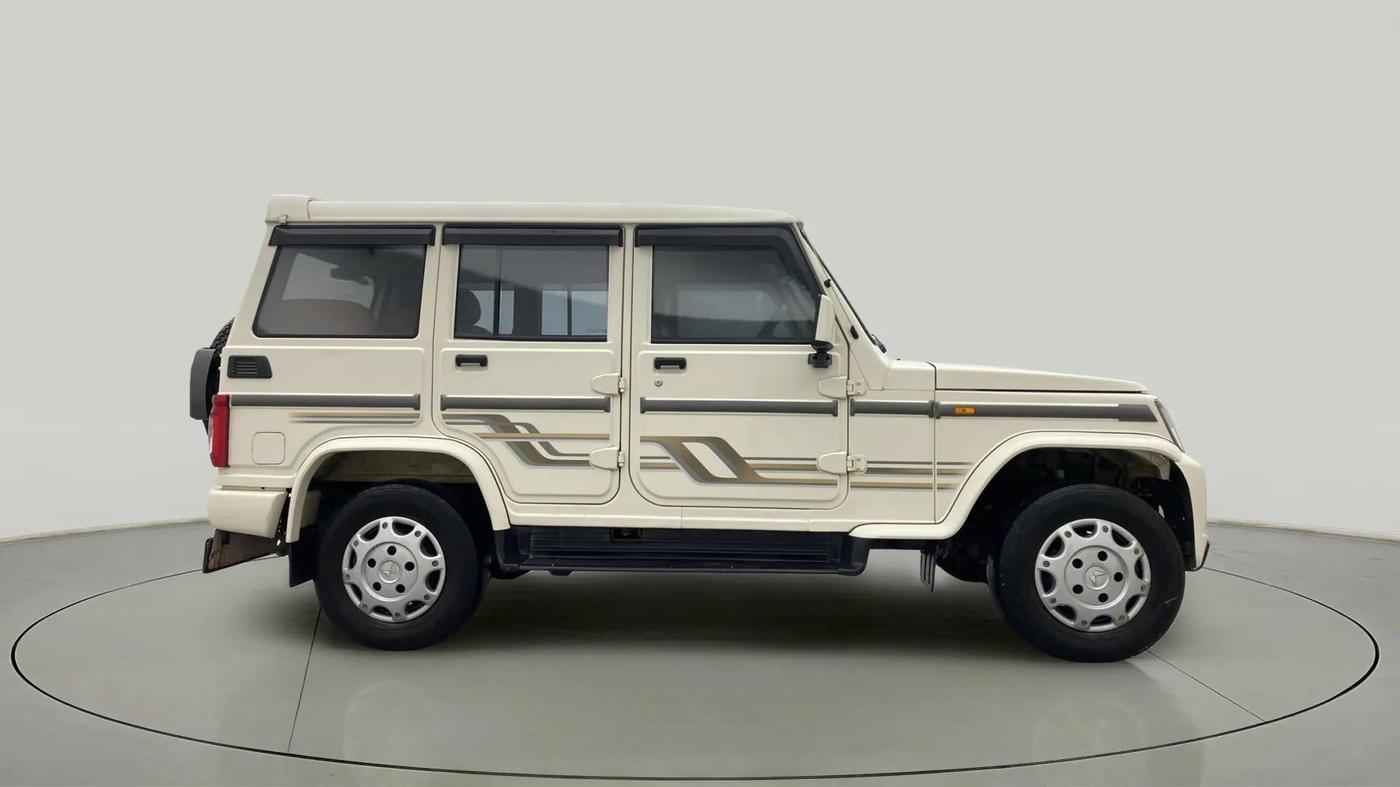 2022 Mahindra Bolero B6, Diesel, Manual, 27,515 km, Right Side View
