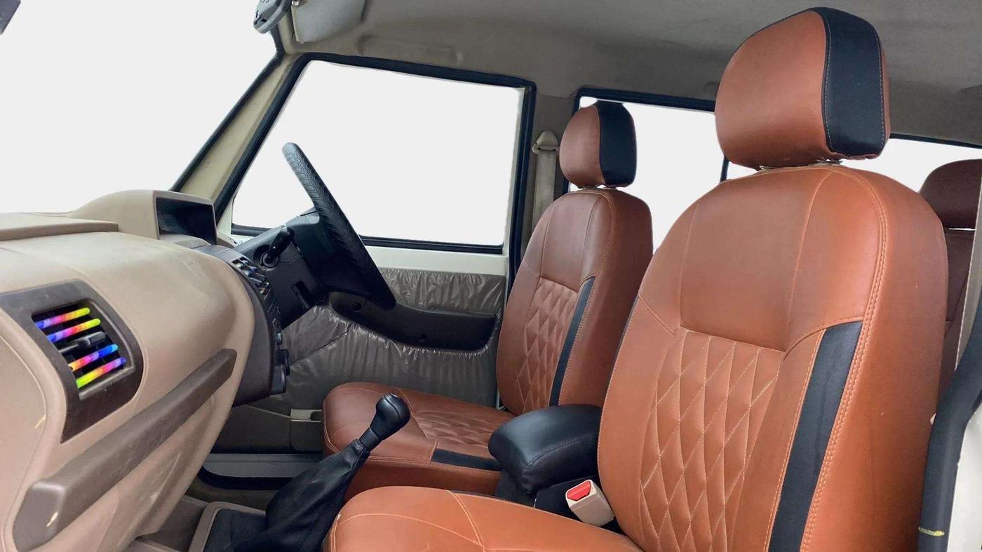2022 Mahindra Bolero B6, Diesel, Manual, 27,515 km, Right Side Front Door Cabin