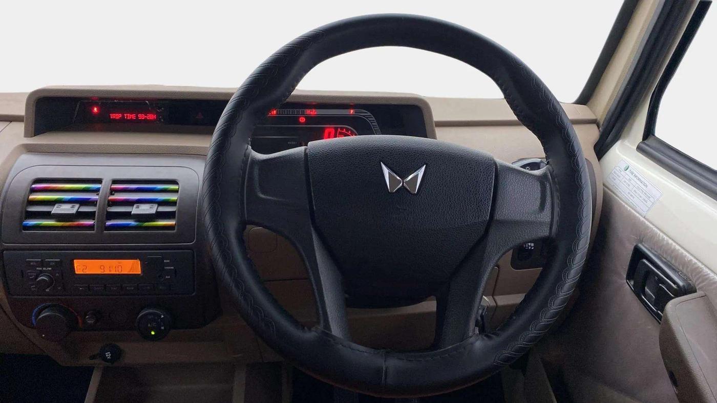 2022 Mahindra Bolero B6, Diesel, Manual, 27,515 km, Steering Wheel Close Up