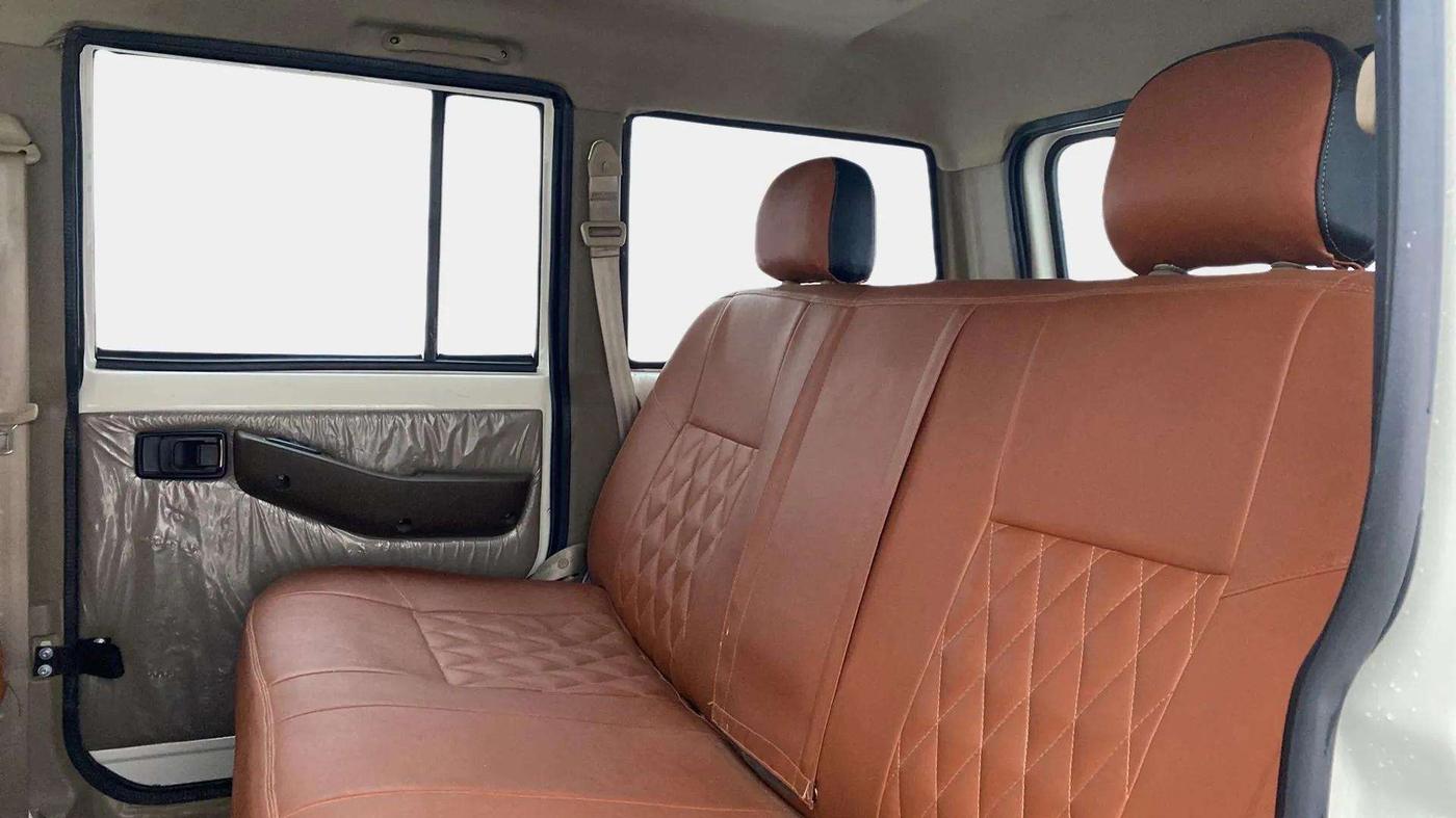 2022 Mahindra Bolero B6, Diesel, Manual, 27,515 km, Right Side Rear Door Cabin