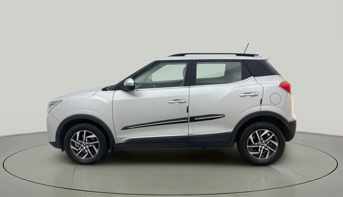 2022 Mahindra XUV300 W8 (O) 1.2 PETROL, Petrol, Manual, 12,800 km, Left Side