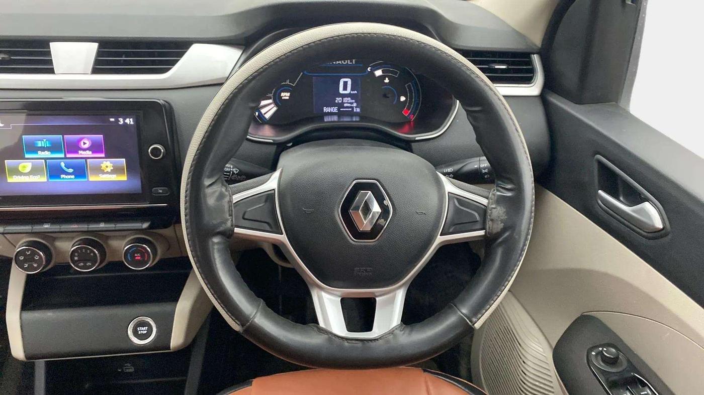 2019 Renault TRIBER RXZ, Petrol, Manual, 20,194 km, Steering Wheel Close Up