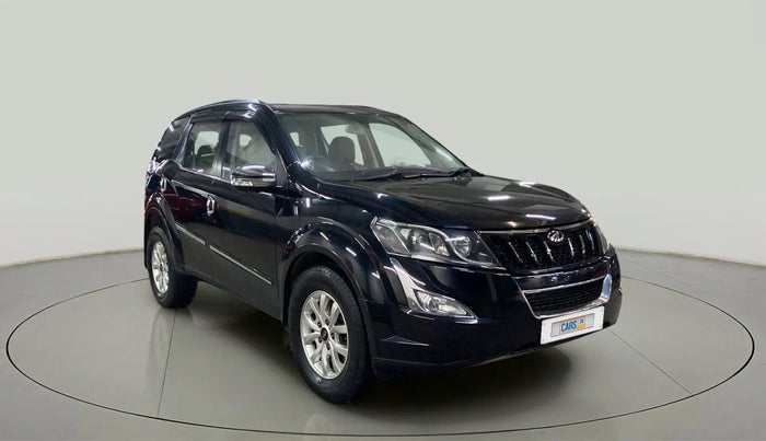 2017 Mahindra XUV500 W10 1.99, Diesel, Manual, 74,877 km, Right Front Diagonal