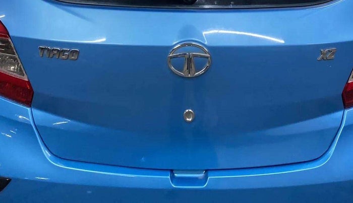 2016 Tata Tiago XZ PETROL, Petrol, Manual, 29,881 km, Dicky (Boot door) - Slightly dented