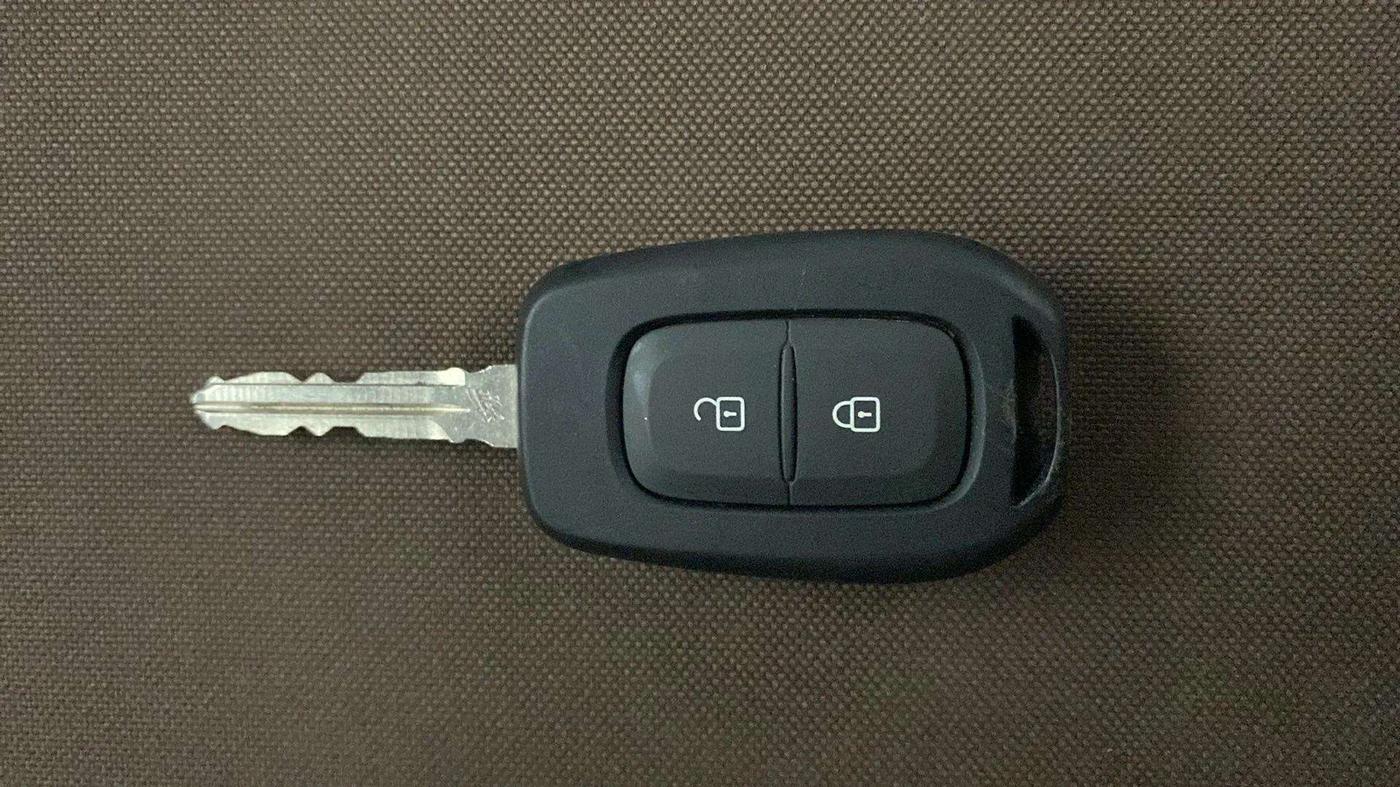 2020 Renault Duster RXZ 1.5 PETROL MT, Petrol, Manual, 31,565 km, Key Close Up