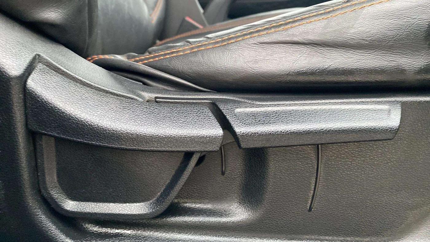 2022 Hyundai Creta EX 1.5 PETROL, Petrol, Manual, 19,805 km, Driver Side Adjustment Panel