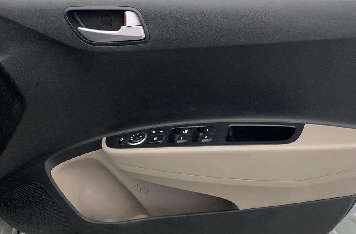 2019 Hyundai Grand i10 SPORTZ 1.2 KAPPA VTVT, Petrol, Manual, 36,121 km, Driver Side Door Panels Control