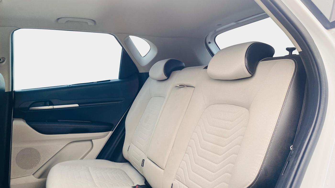 2022 KIA SONET HTX 1.0 IMT, Petrol, Manual, 8,109 km, Right Side Rear Door Cabin