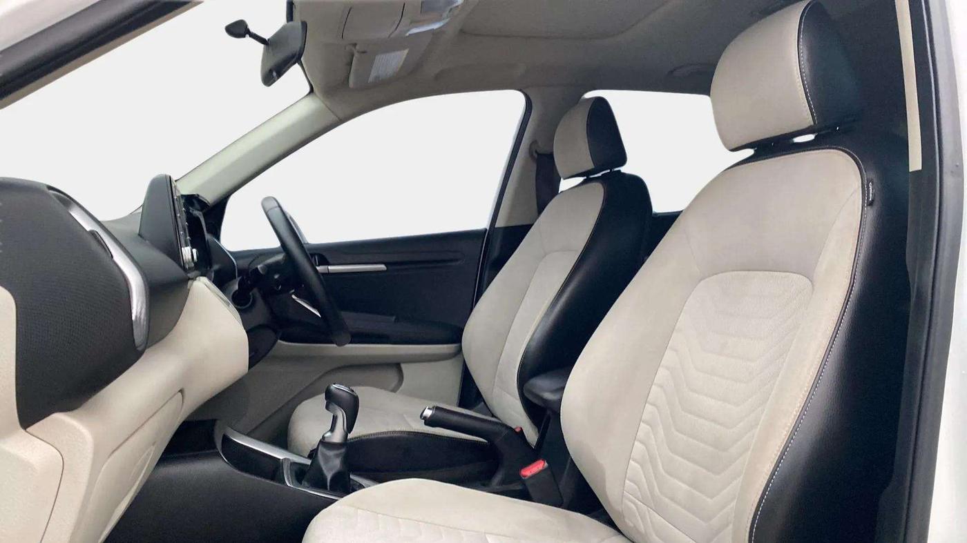 2022 KIA SONET HTX 1.0 IMT, Petrol, Manual, 8,109 km, Right Side Front Door Cabin