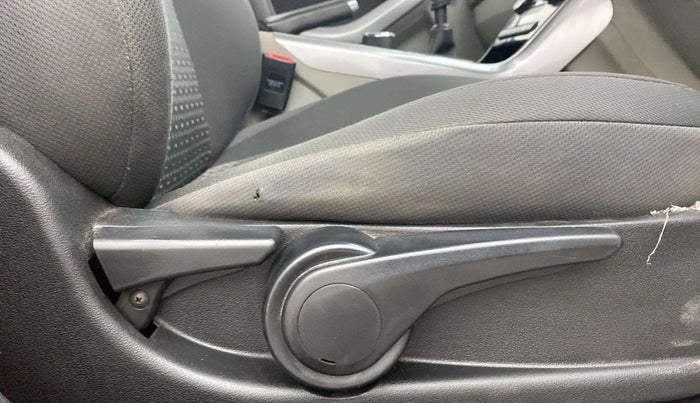 2018 Tata NEXON XZ PLUS DIESEL, Diesel, Manual, 44,807 km, Driver Side Adjustment Panel