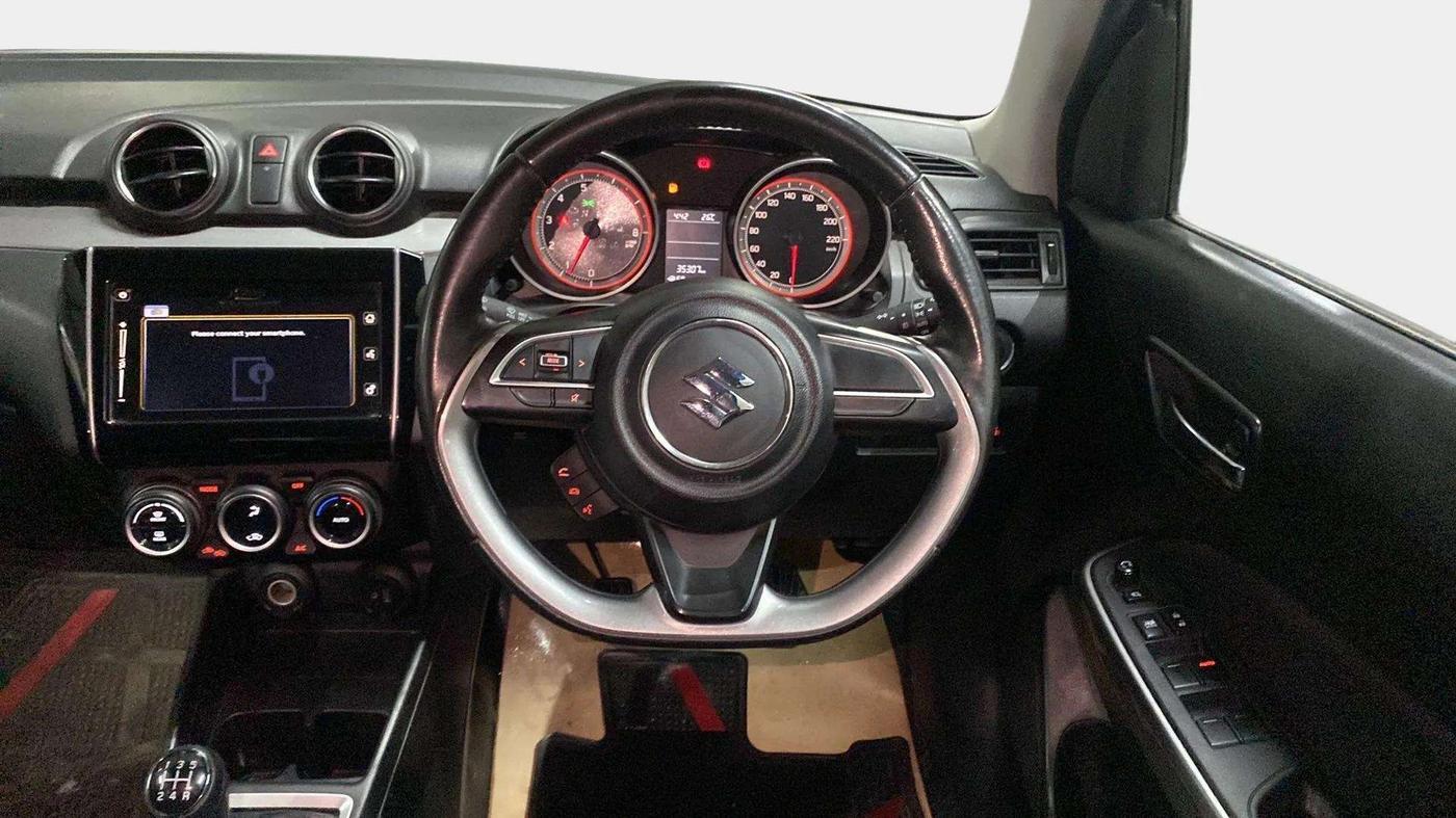 2019 Maruti Swift ZXI PLUS, Petrol, Manual, 35,571 km, Steering Wheel Close Up