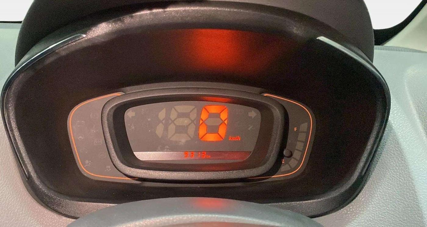 2015 Renault Kwid RXT 0.8, Petrol, Manual, 9,379 km, Odometer Image