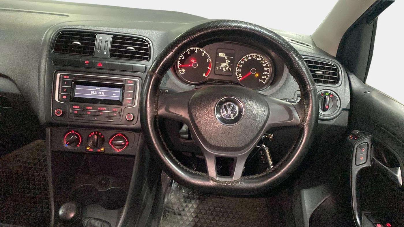 2015 Volkswagen Polo COMFORTLINE 1.2L, Petrol, Manual, 38,823 km, Steering Wheel Close Up