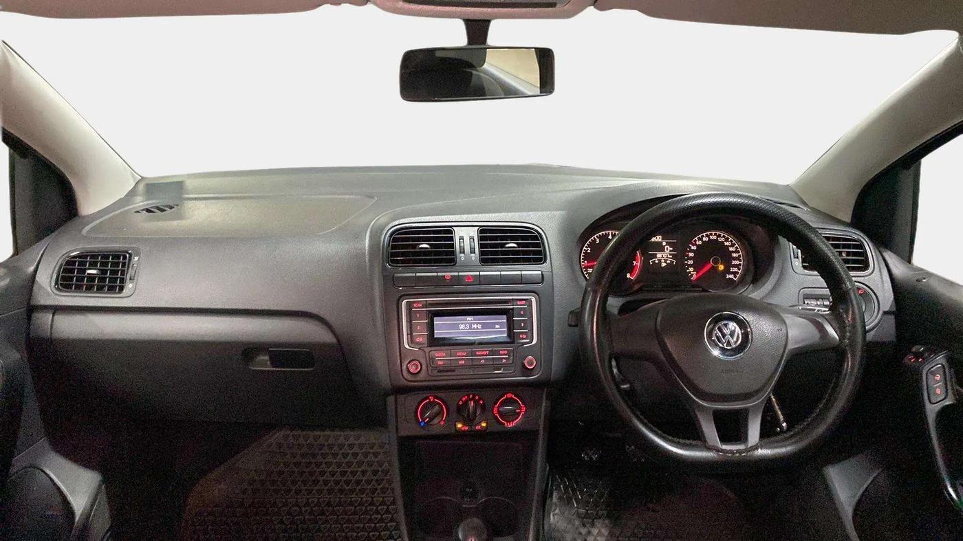 2015 Volkswagen Polo COMFORTLINE 1.2L, Petrol, Manual, 38,823 km, Dashboard