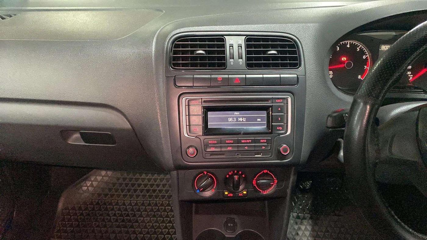 2015 Volkswagen Polo COMFORTLINE 1.2L, Petrol, Manual, 38,823 km, Air Conditioner